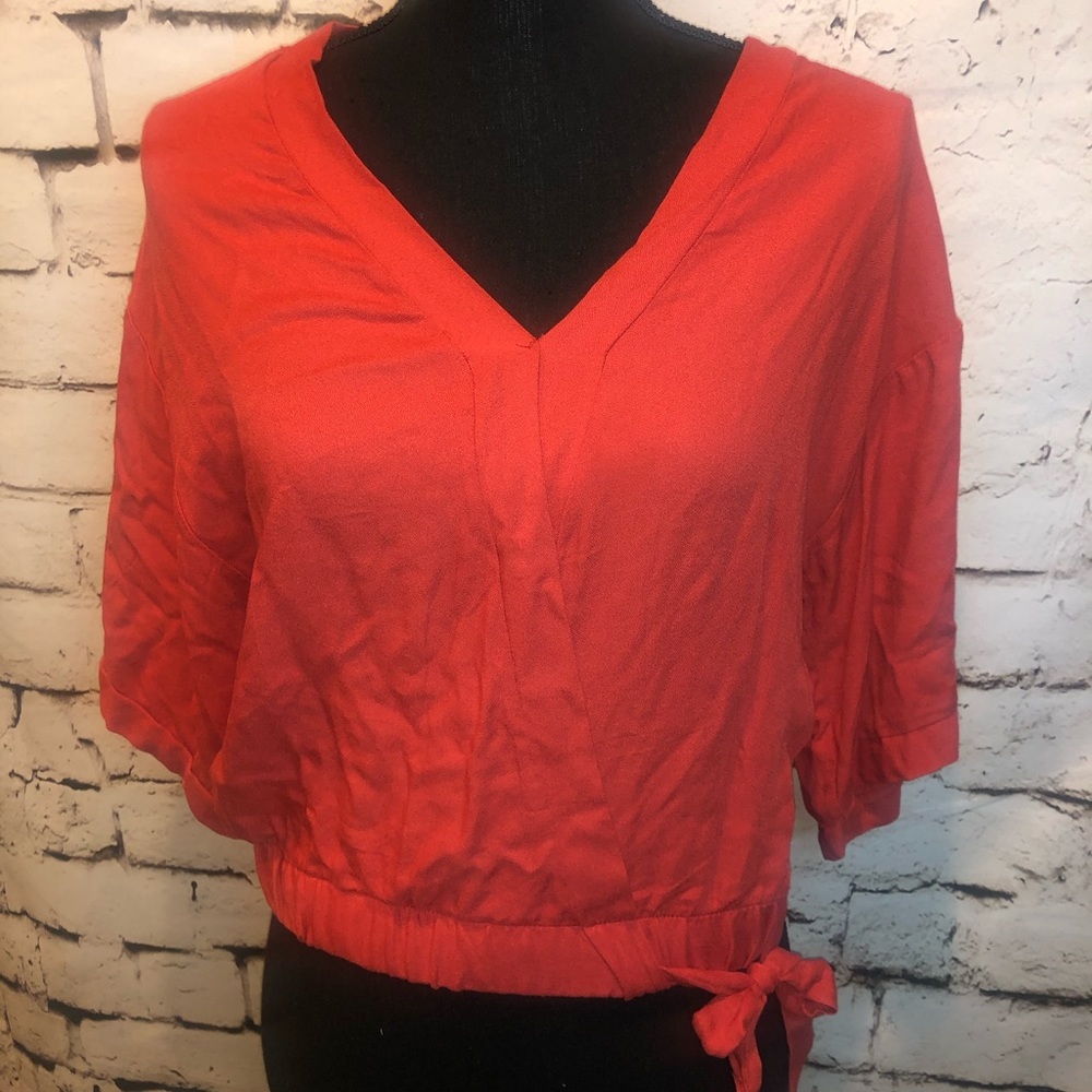 NWOT Urban Romantics Blouse